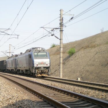 Amélioration de la qualité des voies sur la ligne de transport de charbon Daqin en Chine