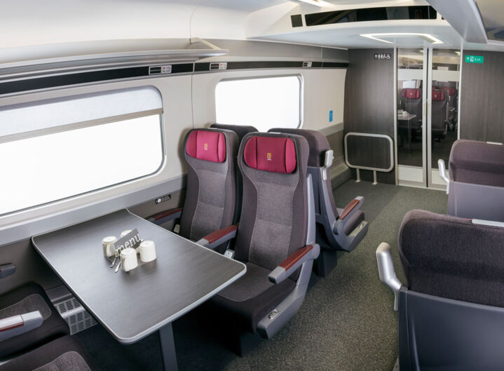 Hitachi Class800 series - First Class interiors